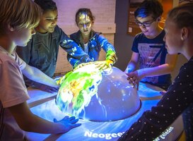 Leerlingen op expeditie bij GeoFort tijdens de GeoWeek 